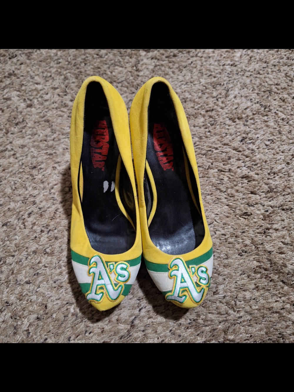 Herstar Oakland A's Suede Platform Heels - Size 8